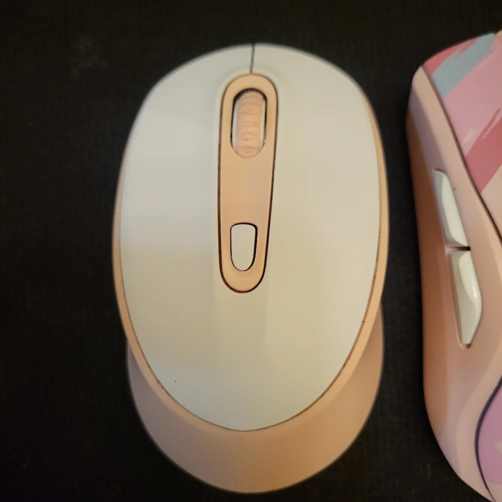 DAREU A950 Chewy Gaming Mouse & SEENDA IWG-FGM Mouse (RECHARGEABLE & WIRELESS)